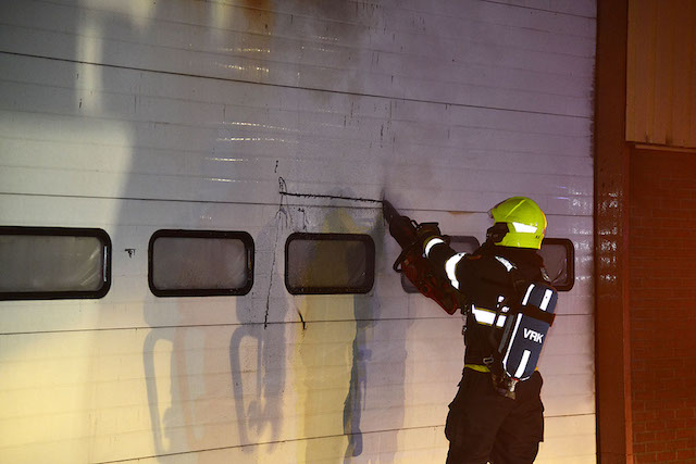 2017/172/20170828-05u24 GB 012 Zeer grote brand Raasdorperweg.jpg